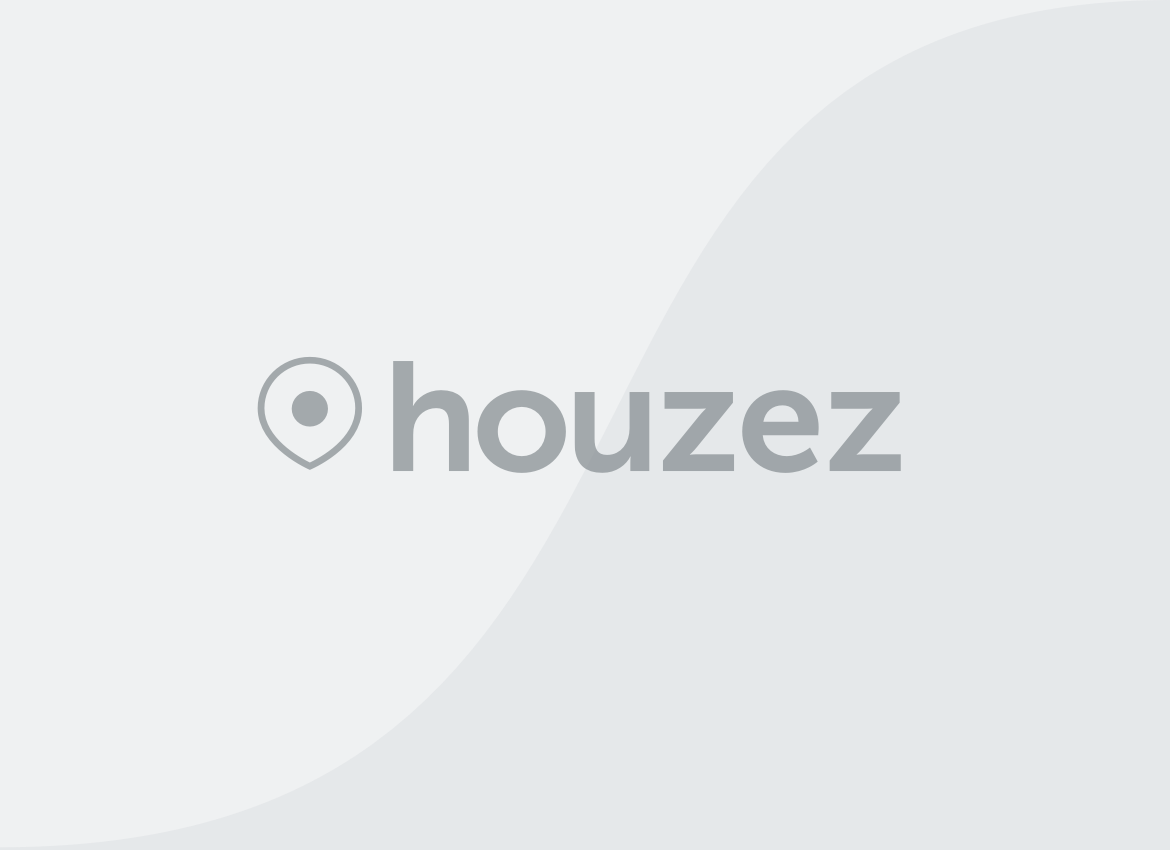 Торгово-офісний центр, 4-поверхи, 4 500 кв.м.