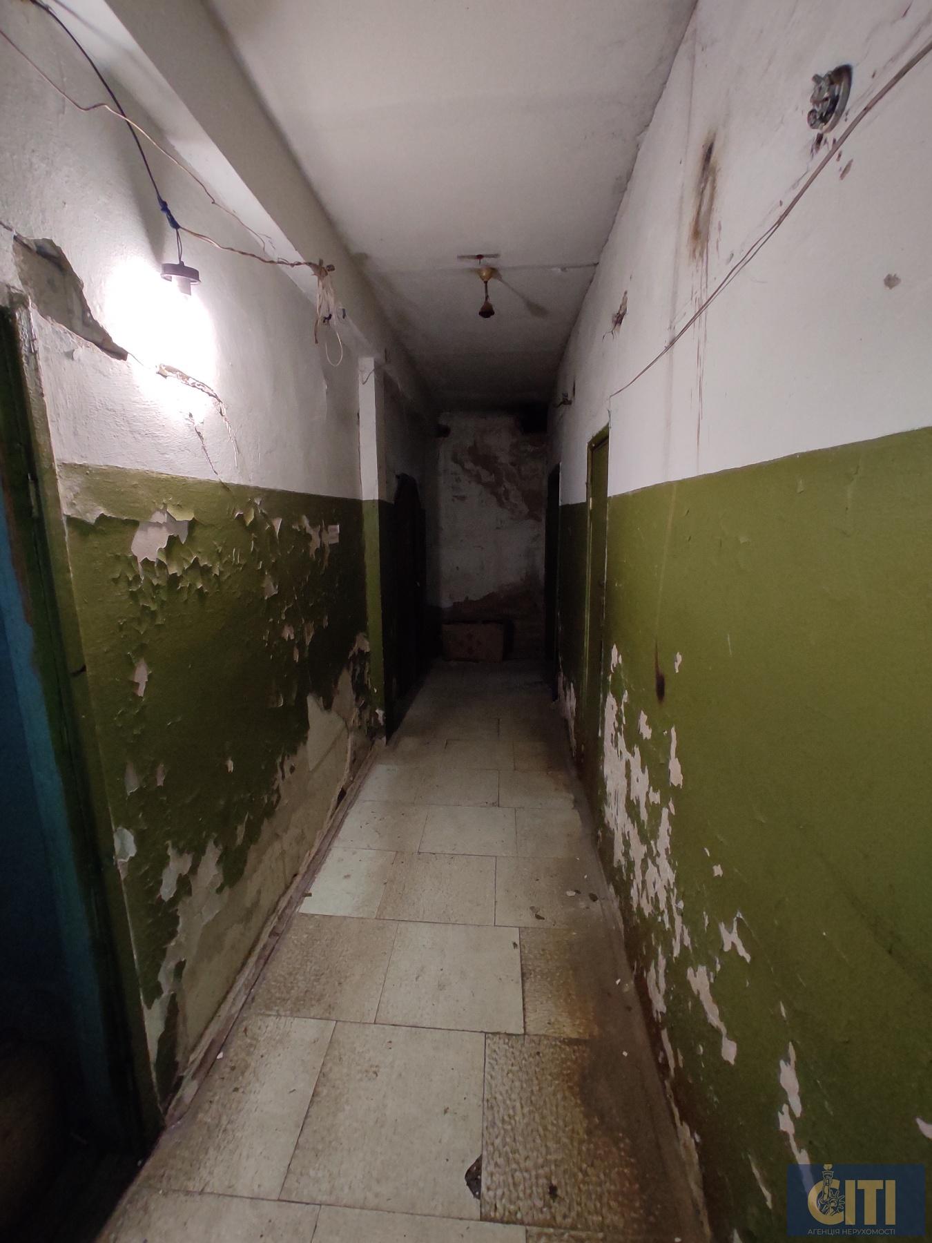 Административное здание ул. Параджанова, 1000 кв.м. Адміністративна будівля вул. Параджанова, 1000 кв.м.