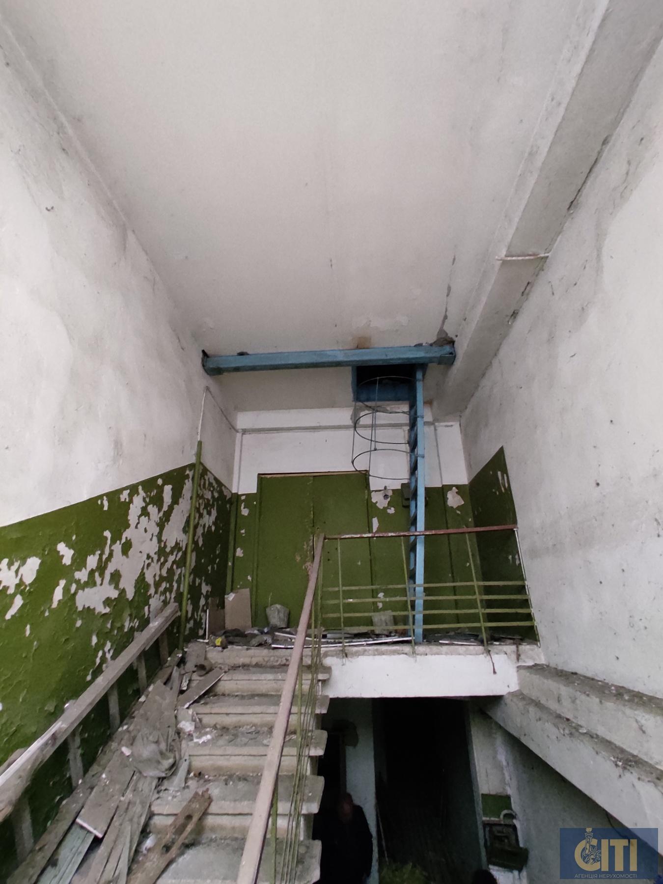 Административное здание ул. Параджанова, 1000 кв.м. Адміністративна будівля вул. Параджанова, 1000 кв.м.