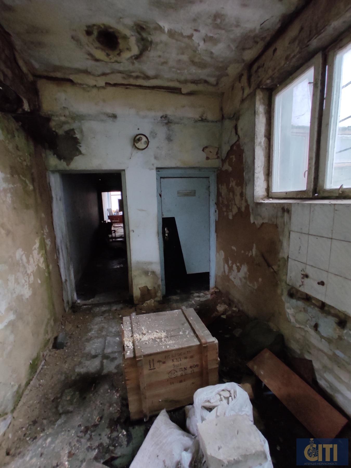 Административное здание ул. Параджанова, 1000 кв.м. Адміністративна будівля вул. Параджанова, 1000 кв.м.