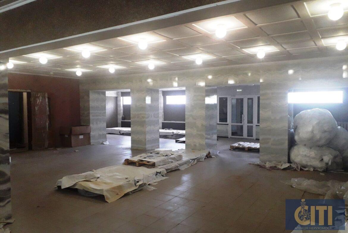 Оренда торгового приміщення на Мальованці, 250 м2