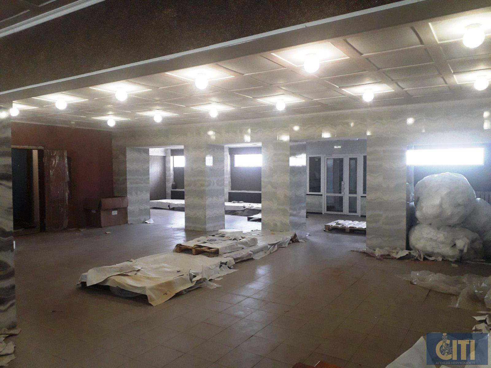 Оренда торгового приміщення на Мальованці, 250 м2