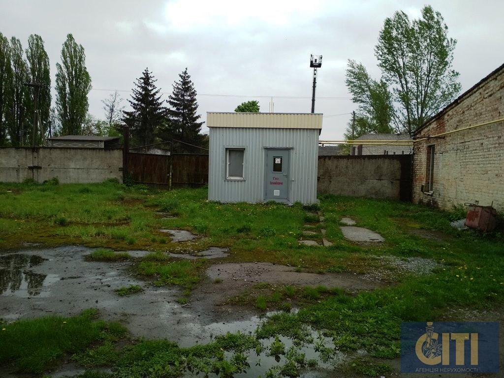 Майновий комплекс у Житомирському районі, 5700 м2