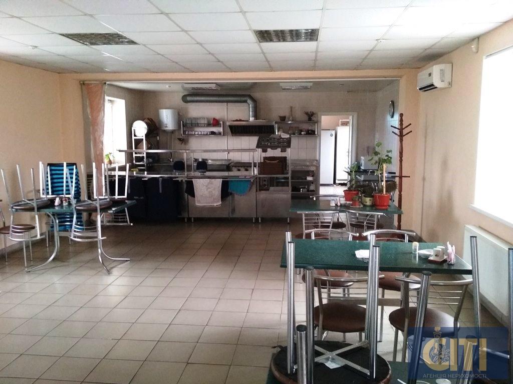 Майновий комплекс у Житомирському районі, 5700 м2