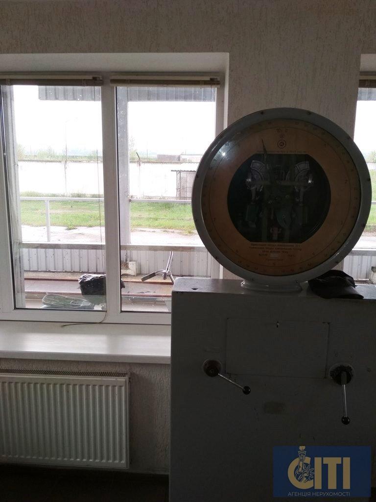 Майновий комплекс у Житомирському районі, 5700 м2