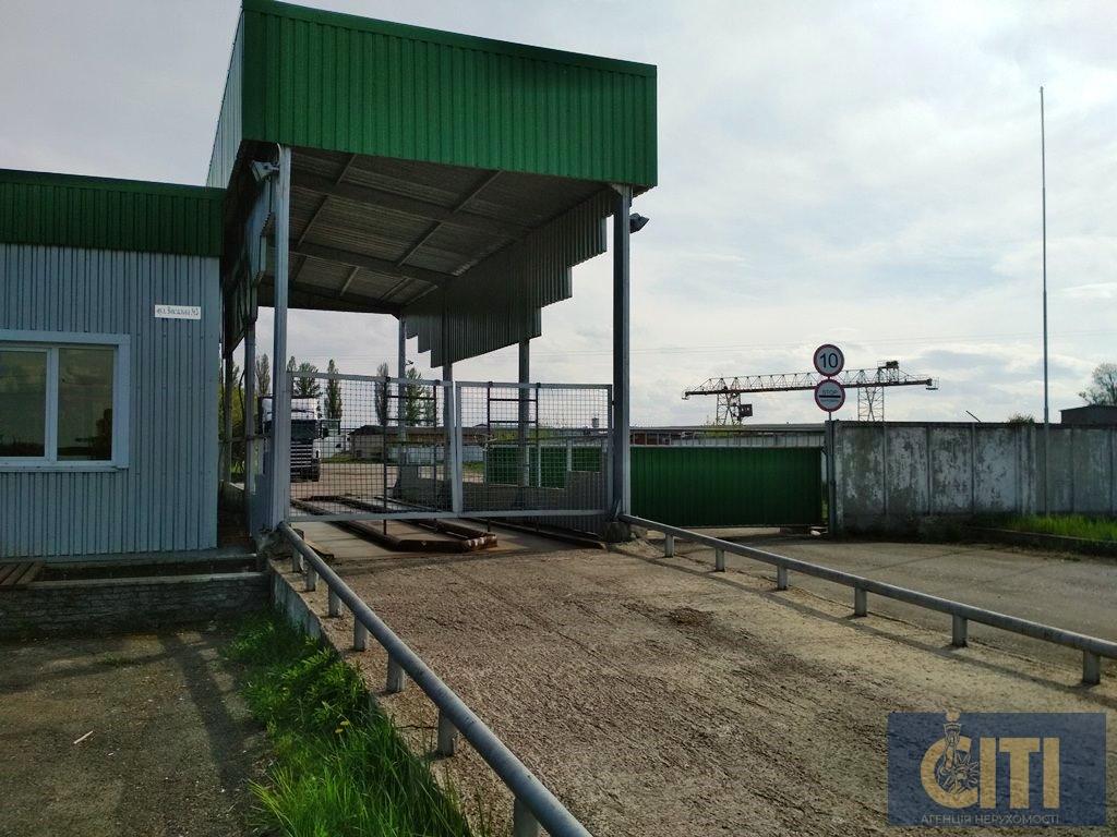 Майновий комплекс у Житомирському районі, 5700 м2