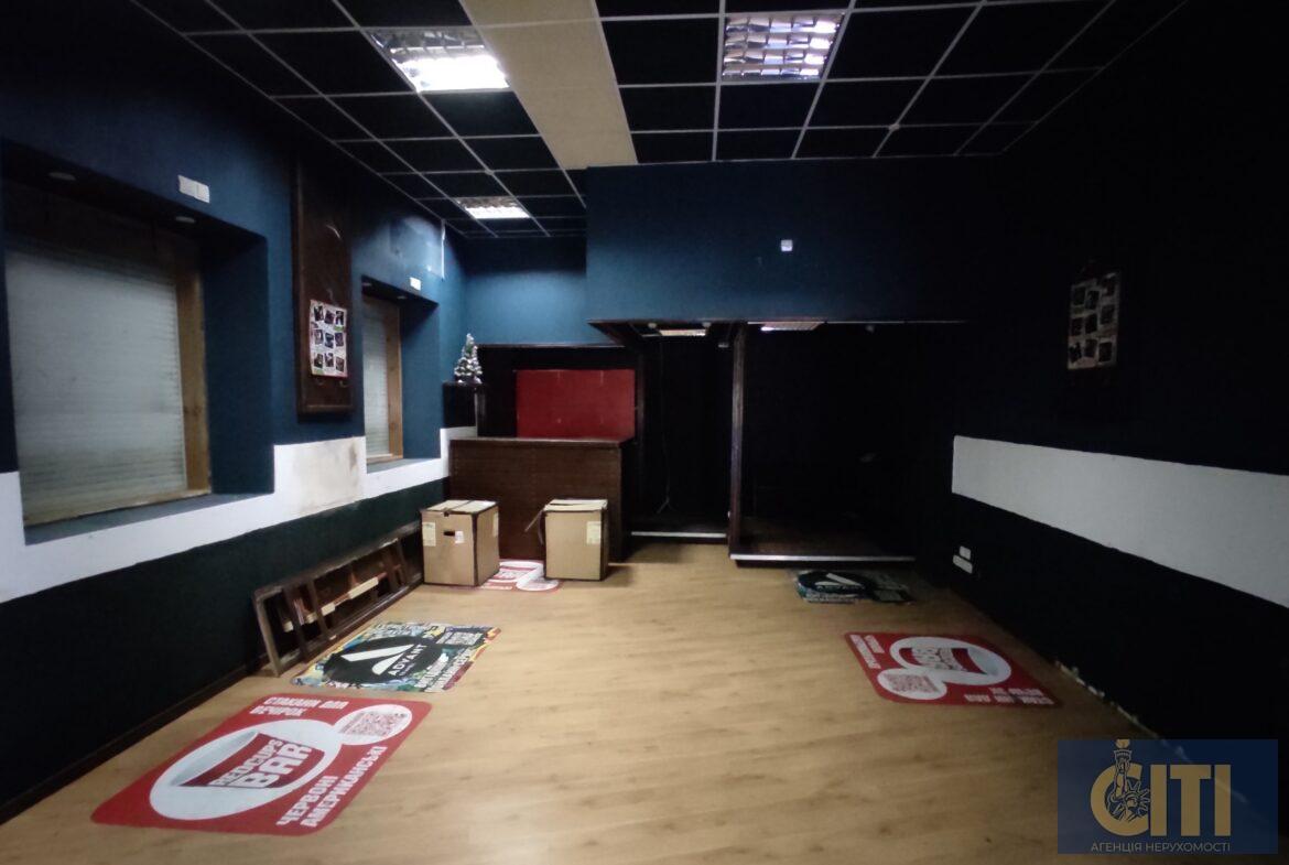 Магазин-кафе в центрі Житомира, 120 кв.м.