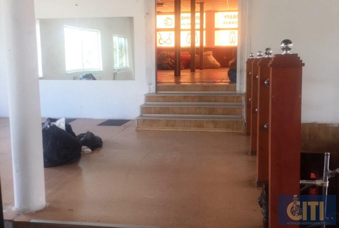 Магазин у центрі, 430 кв.м