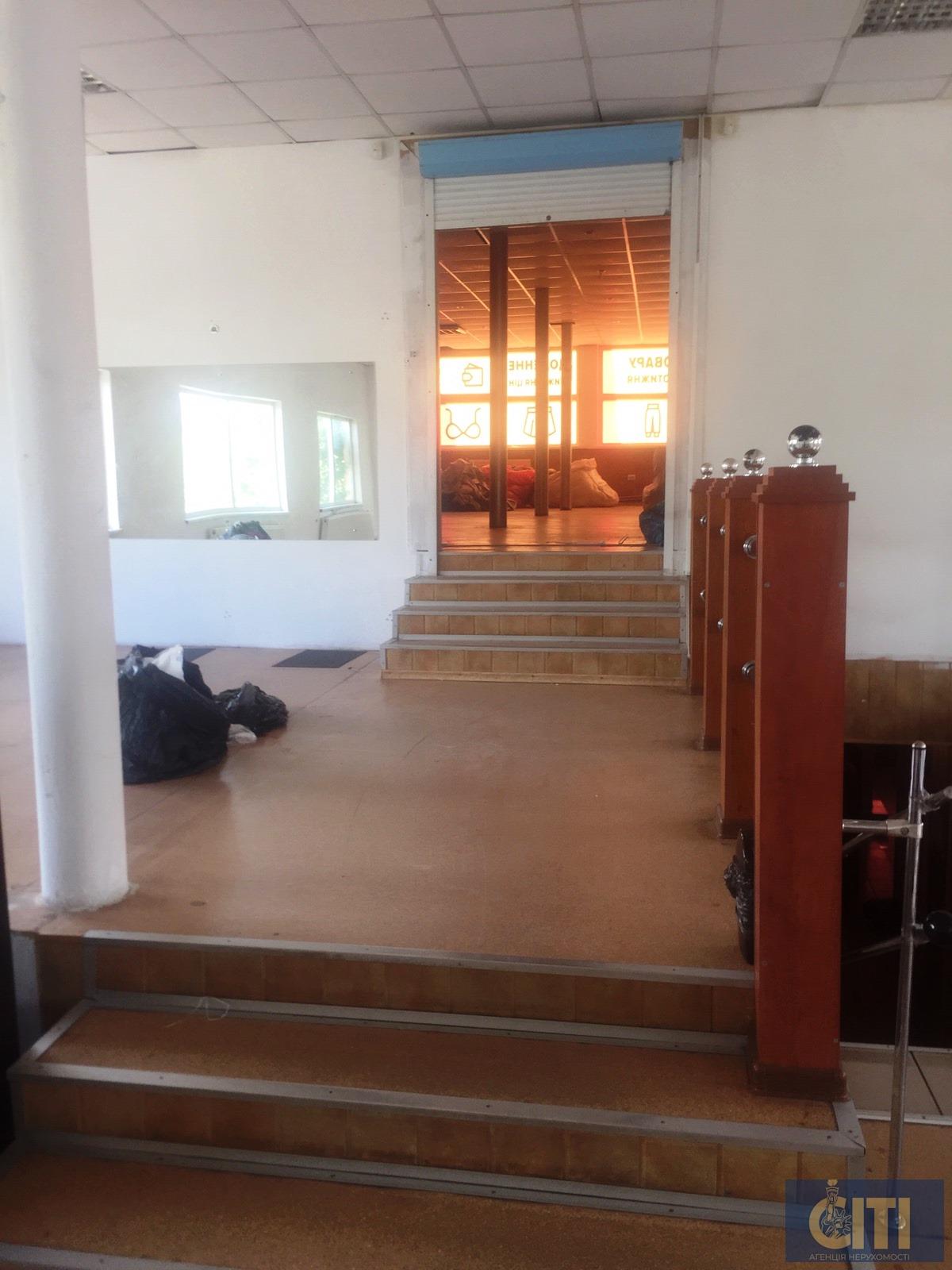 Магазин у центрі, 430 кв.м