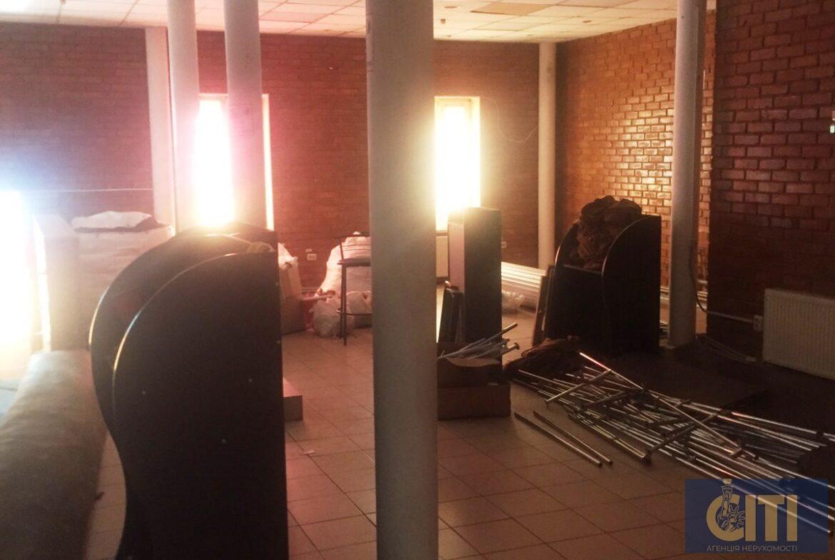 Магазин у центрі, 430 кв.м