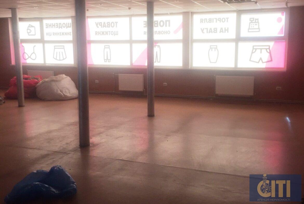 Магазин у центрі, 430 кв.м