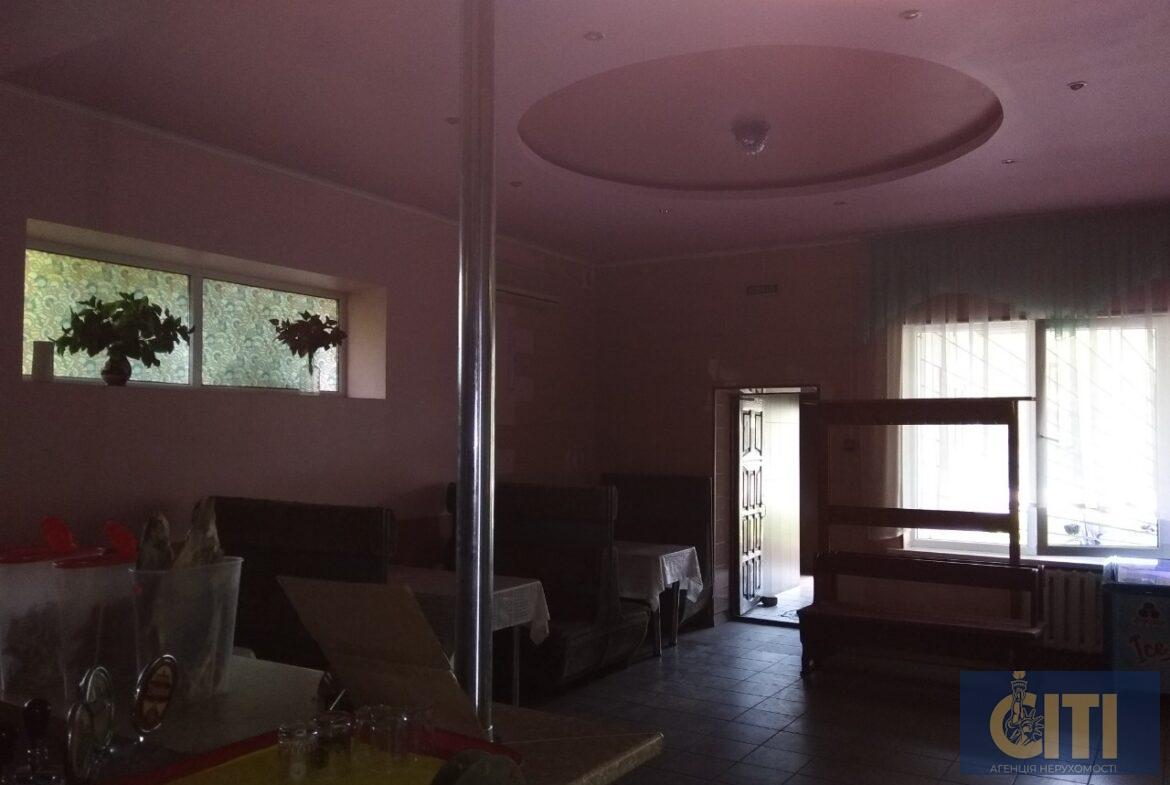 Магазин+кафе в с.Соколів, 480 м2
