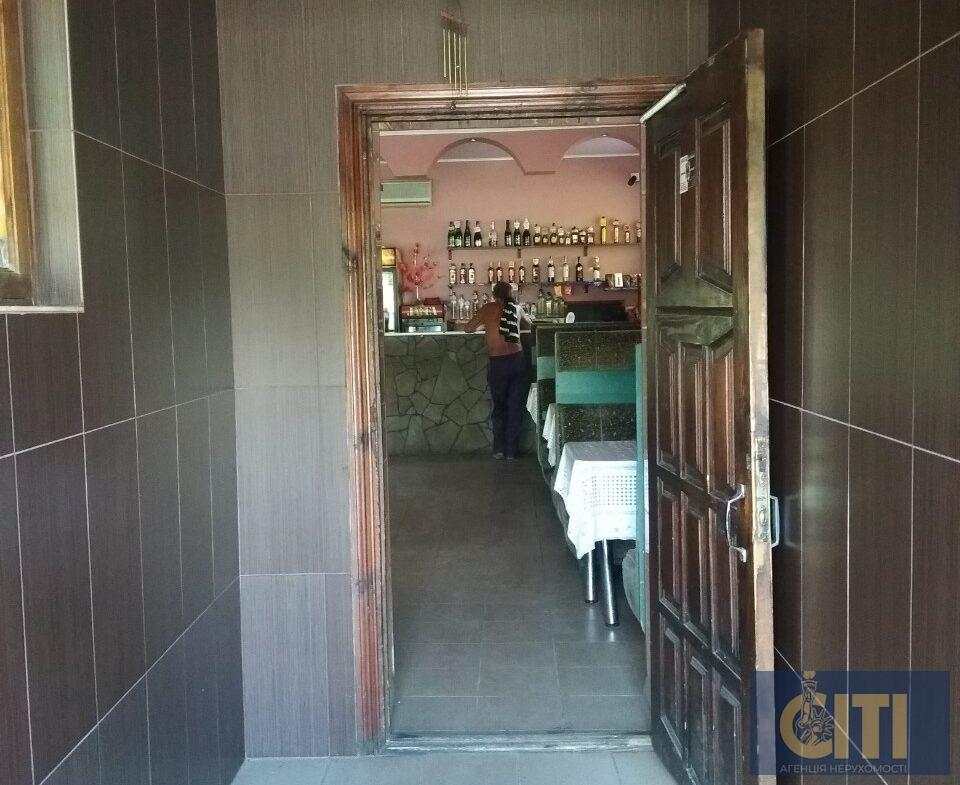 Магазин+кафе в с.Соколів, 480 м2