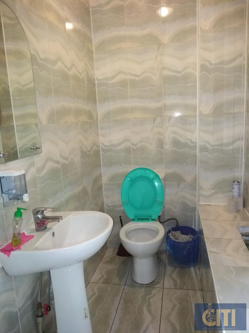 Магазин+кафе в с.Соколів, 480 м2