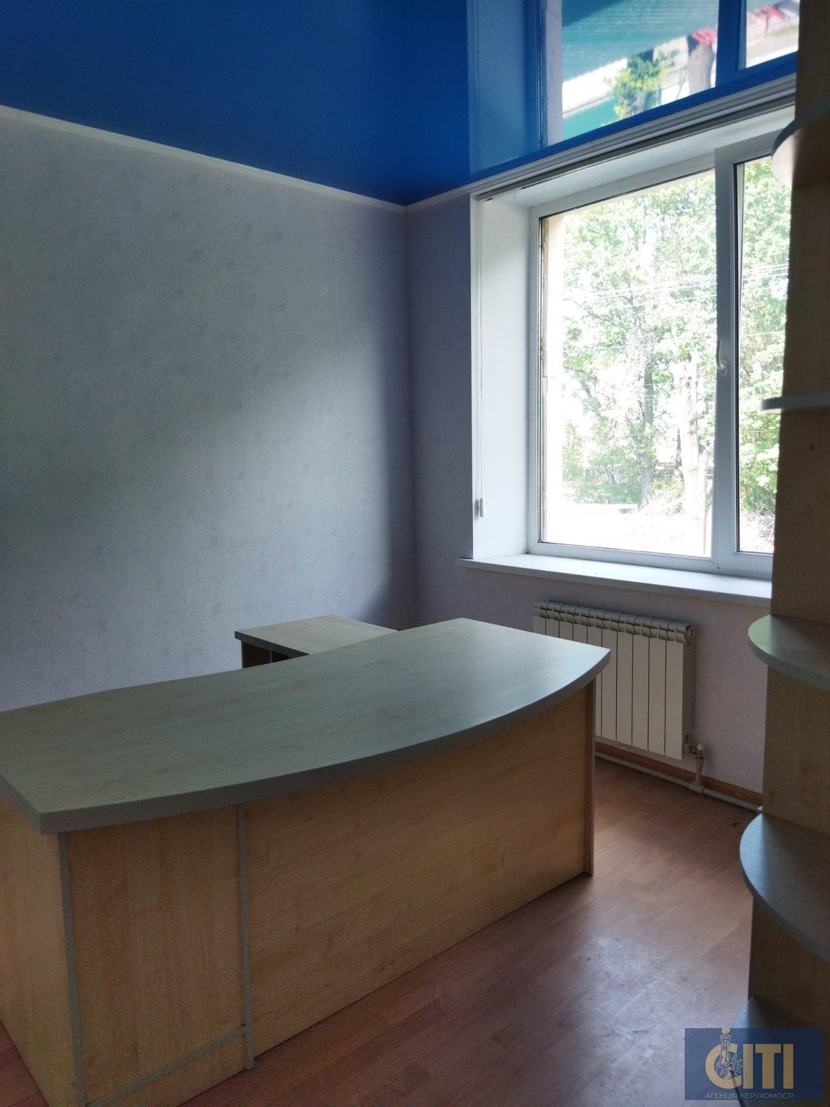 Офисные помещение различной площади, 12-130 кв.м. Офісні приміщення різної площі, 12-130 кв.м.