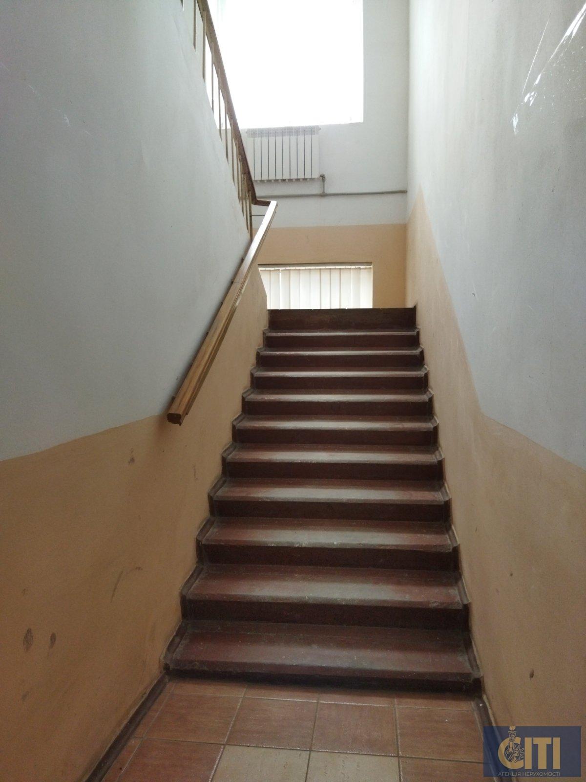 Офісні приміщення різної площі, 12-130 кв.м.