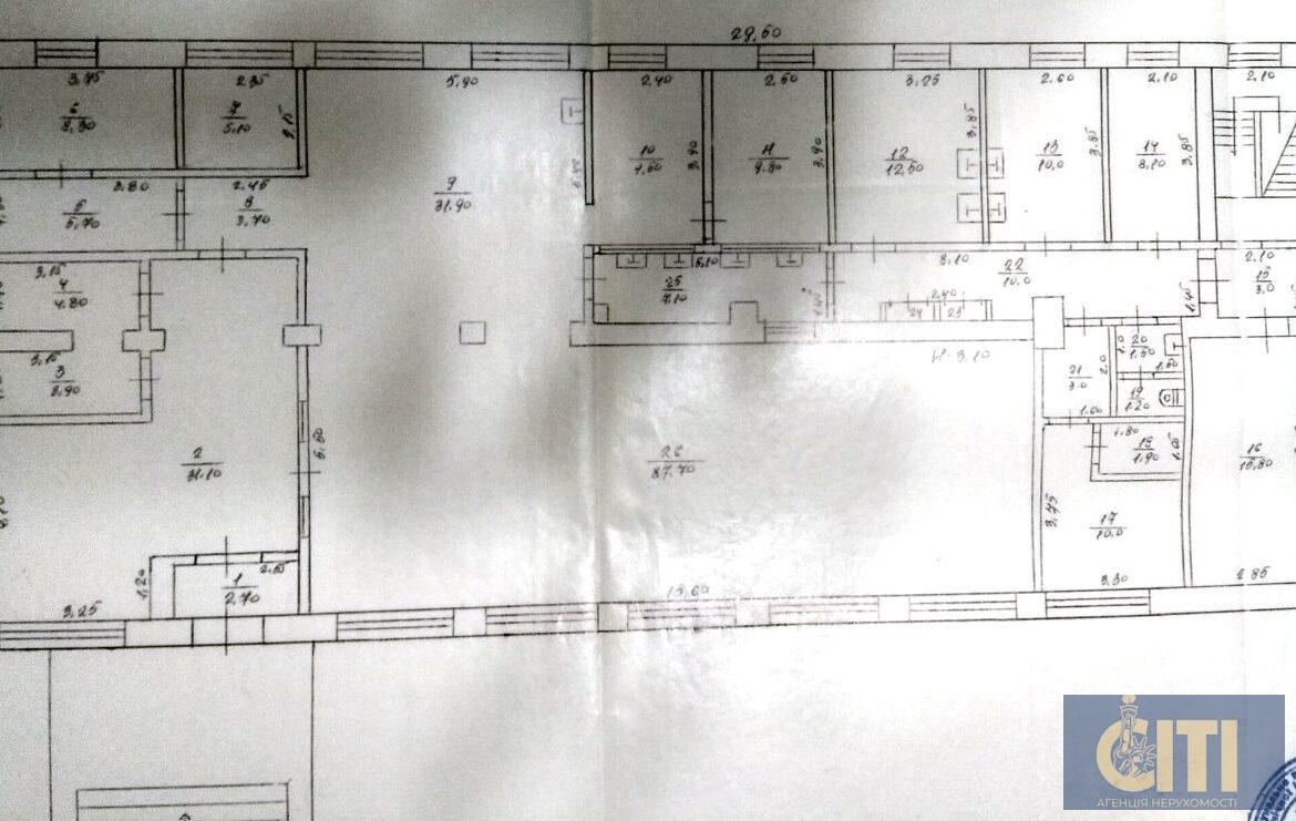 Окремо розташована будівля с.Соколів, 800 м2