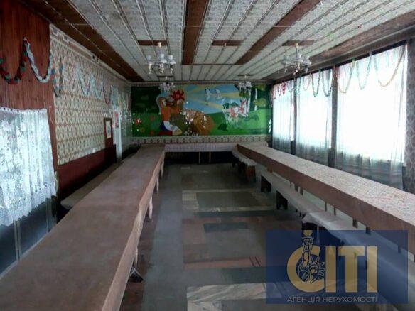 Окремо розташована будівля с.Соколів, 800 м2