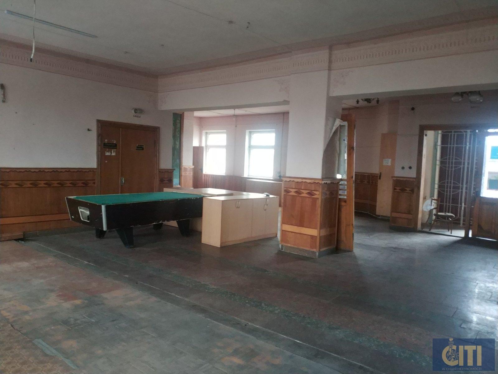 Окремо розташована будівля в Андрушівському районі, 457 м2