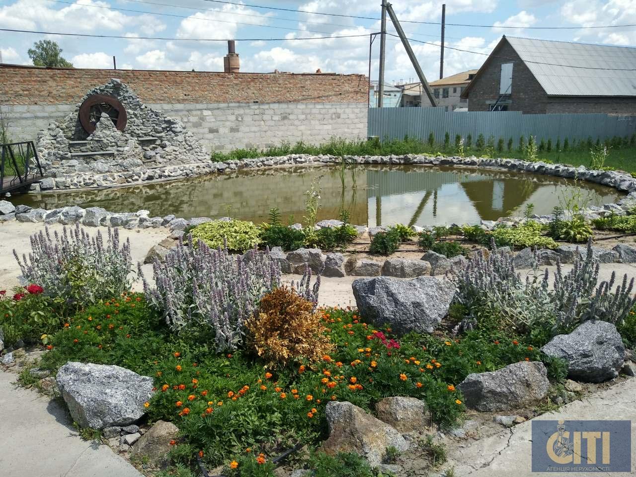 Готельно-ресторанний комплекс, 2000 м2