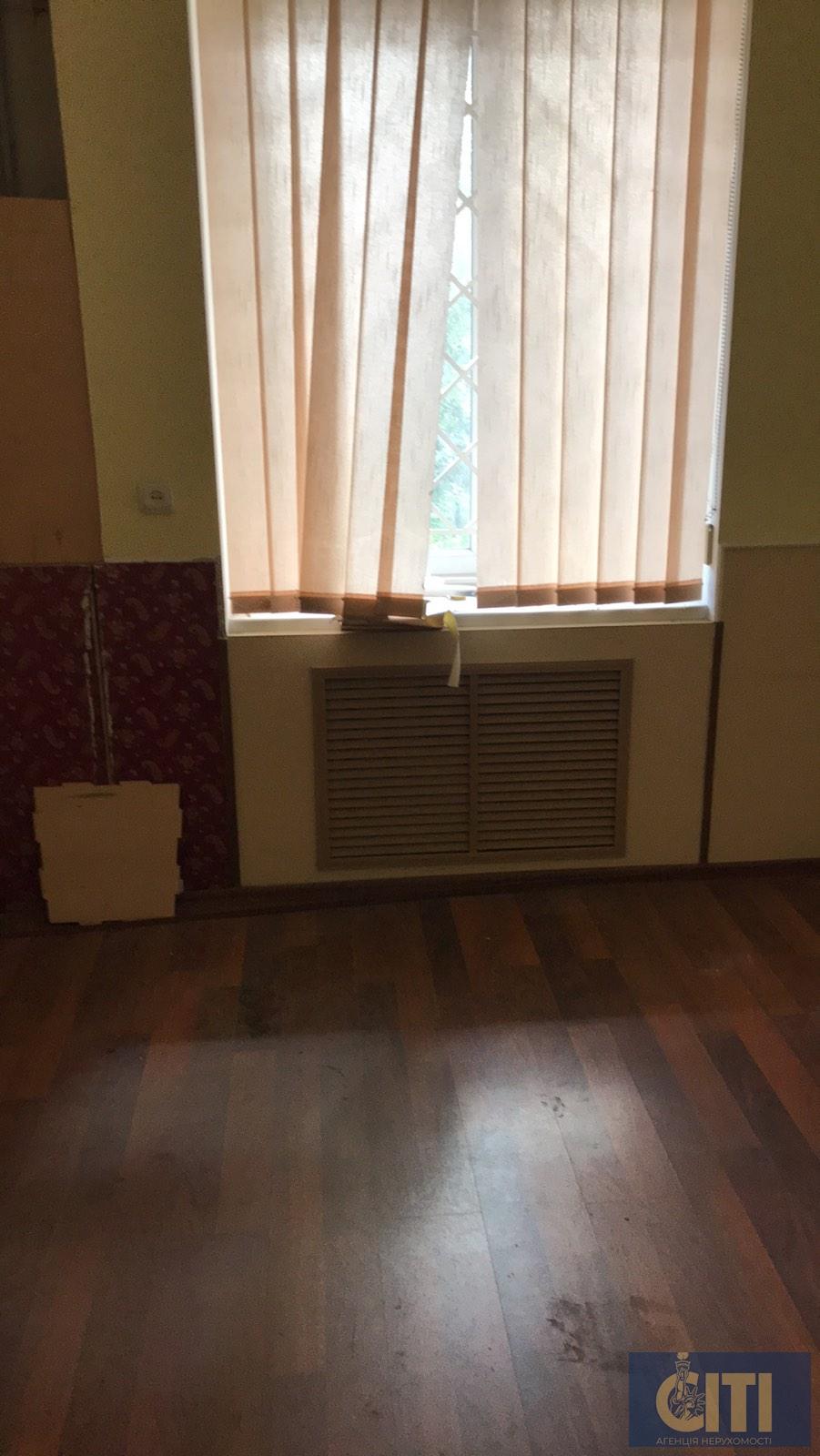 Помещение в центре Житомира по улице Киевская, 164 м2 Приміщення в центрі Житомира по вулиці Київська, 164 м2