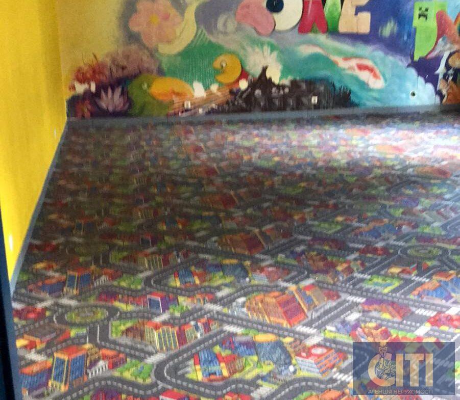 Приміщення в центрі Житомира по вулиці Київська, 164 м2