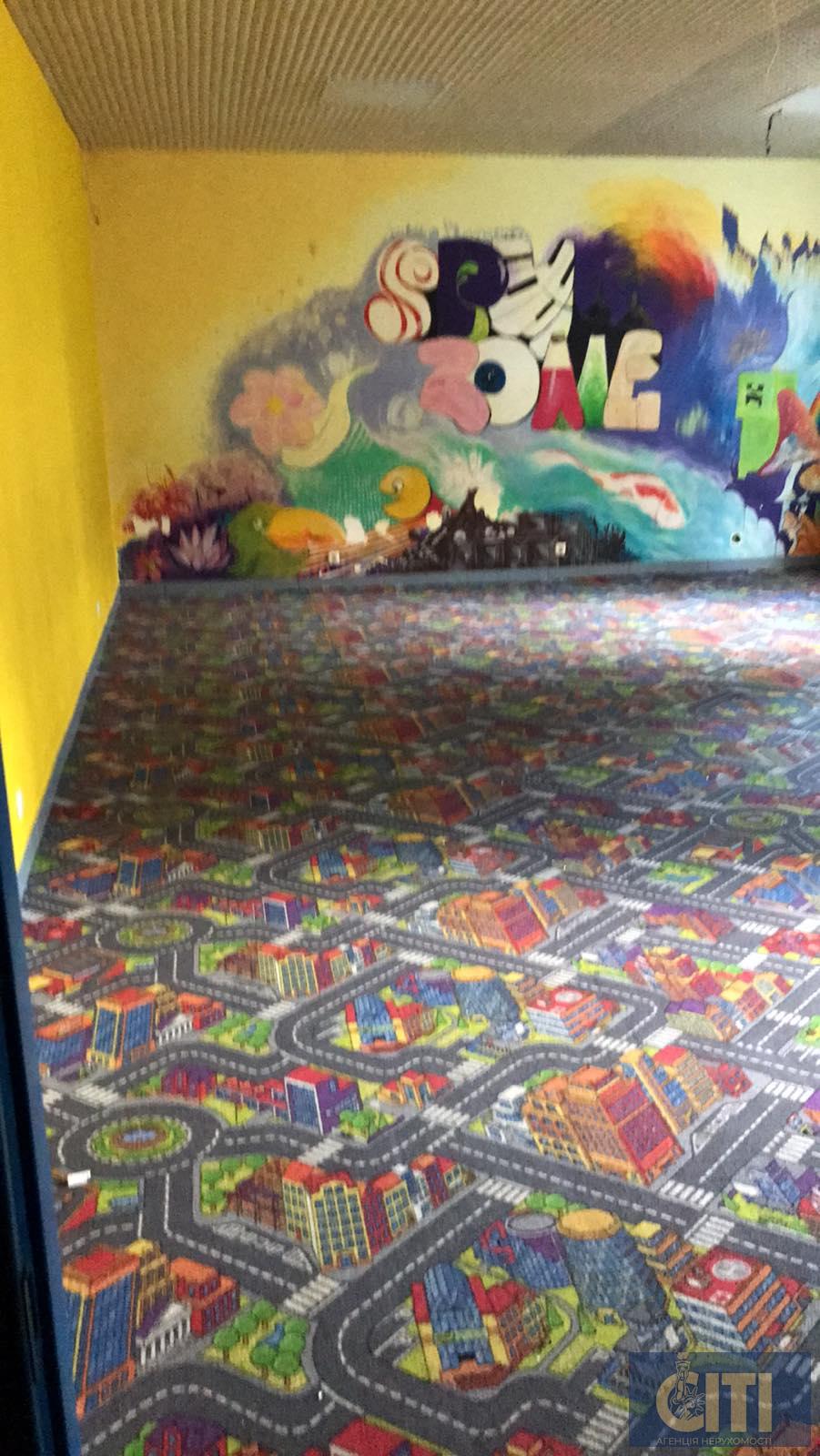 Приміщення в центрі Житомира по вулиці Київська, 164 м2