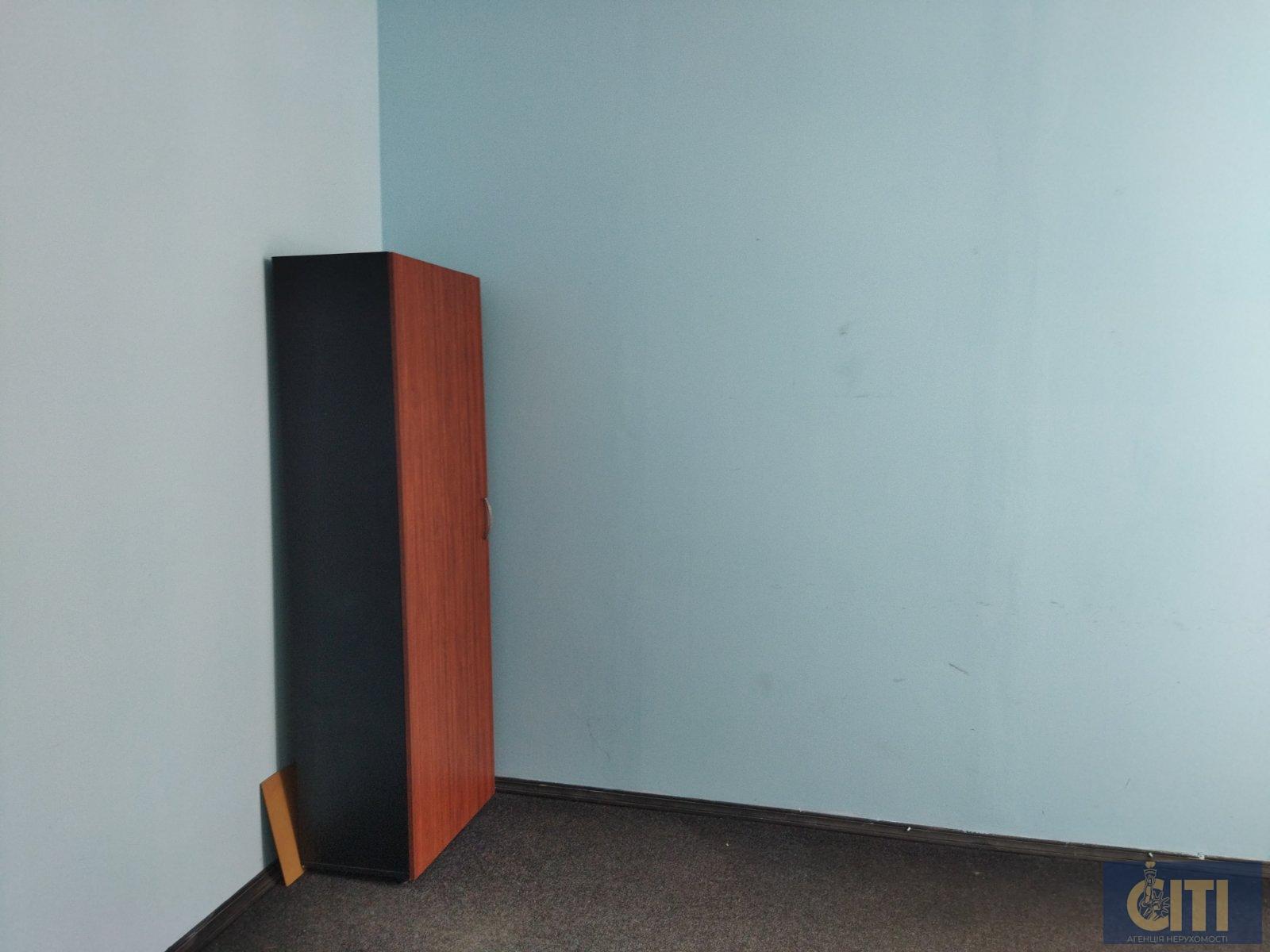 Помещение в самом центре Житомира, 600 м2 Приміщення в самому центрі Житомира, 600 м2