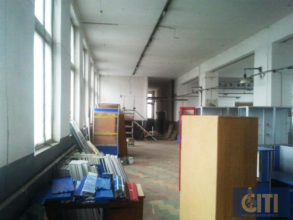 Виробничо-складські приміщення в Житомирі, 5640 м2, 90 сот.
