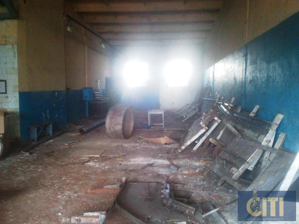 Виробничо-складське приміщення 800 кв.м.