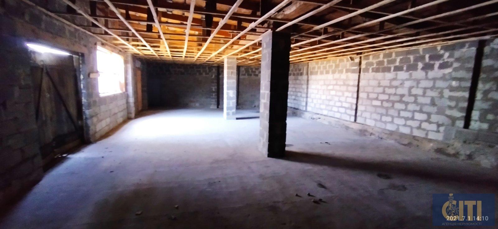 Виробничий комплекс у Станишівці, 2000 кв.м.