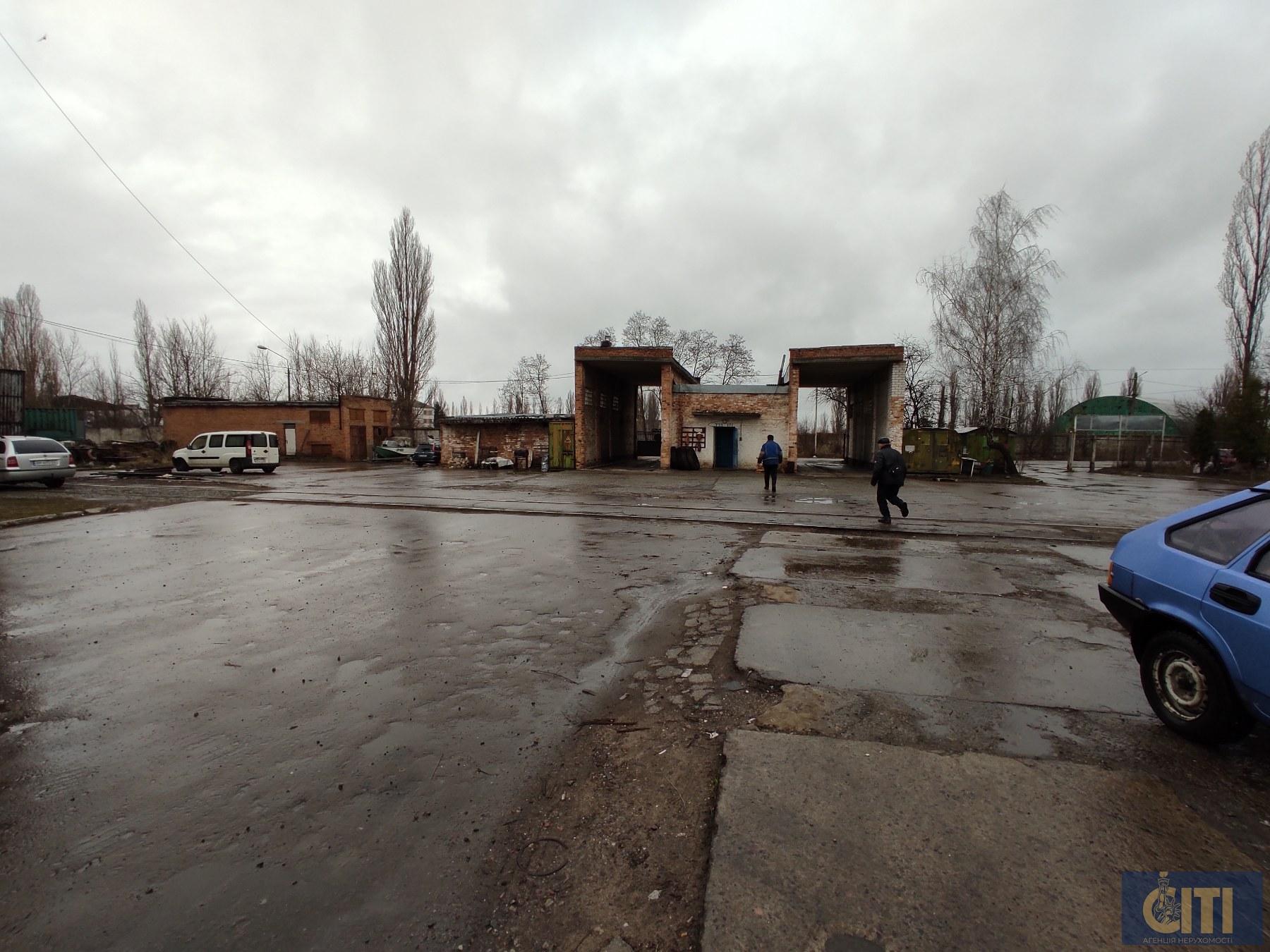 Промислове приміщення по вул. Параджанова, 200 м2