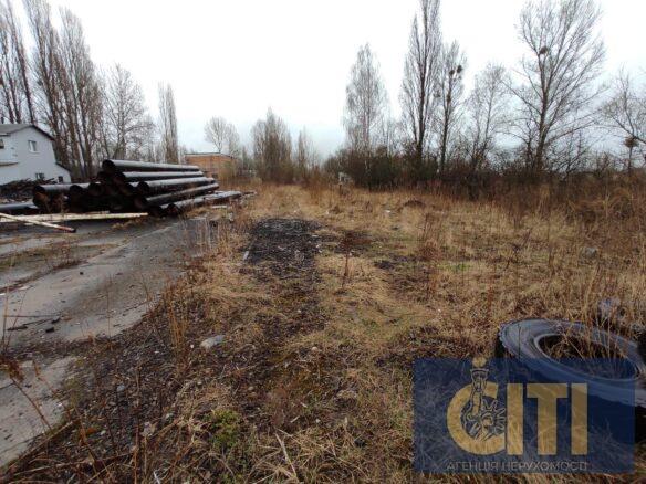 Земельна ділянка 0,75 га із залізничною гілкою