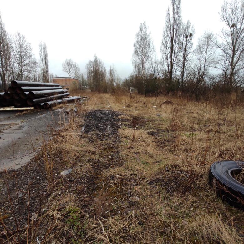 Земельна ділянка 0,75 га із залізничною гілкою