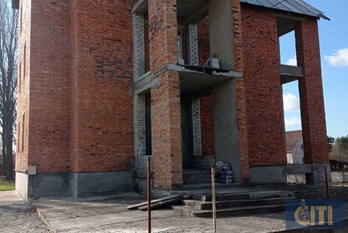 Будинок під готель у Денішах, 600 м2