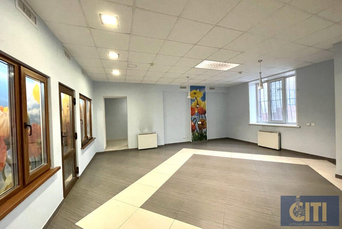 Приміщення фасадне 200 кВ.м.