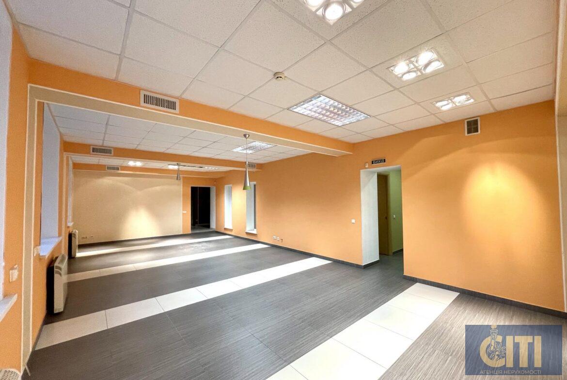 Приміщення фасадне 200 кВ.м.