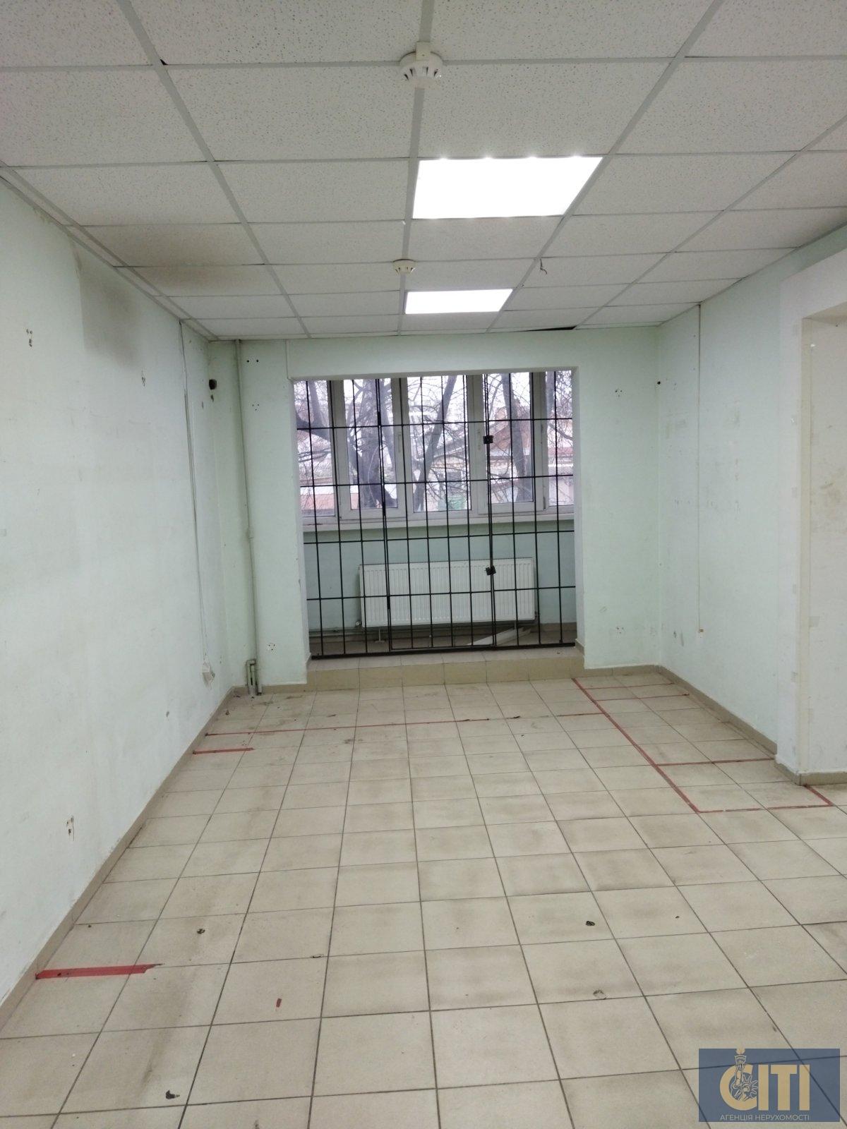 Помещение в центре, район ЦУМа, 100 м2 Приміщення в центрі, район ЦУМу, 100 м2