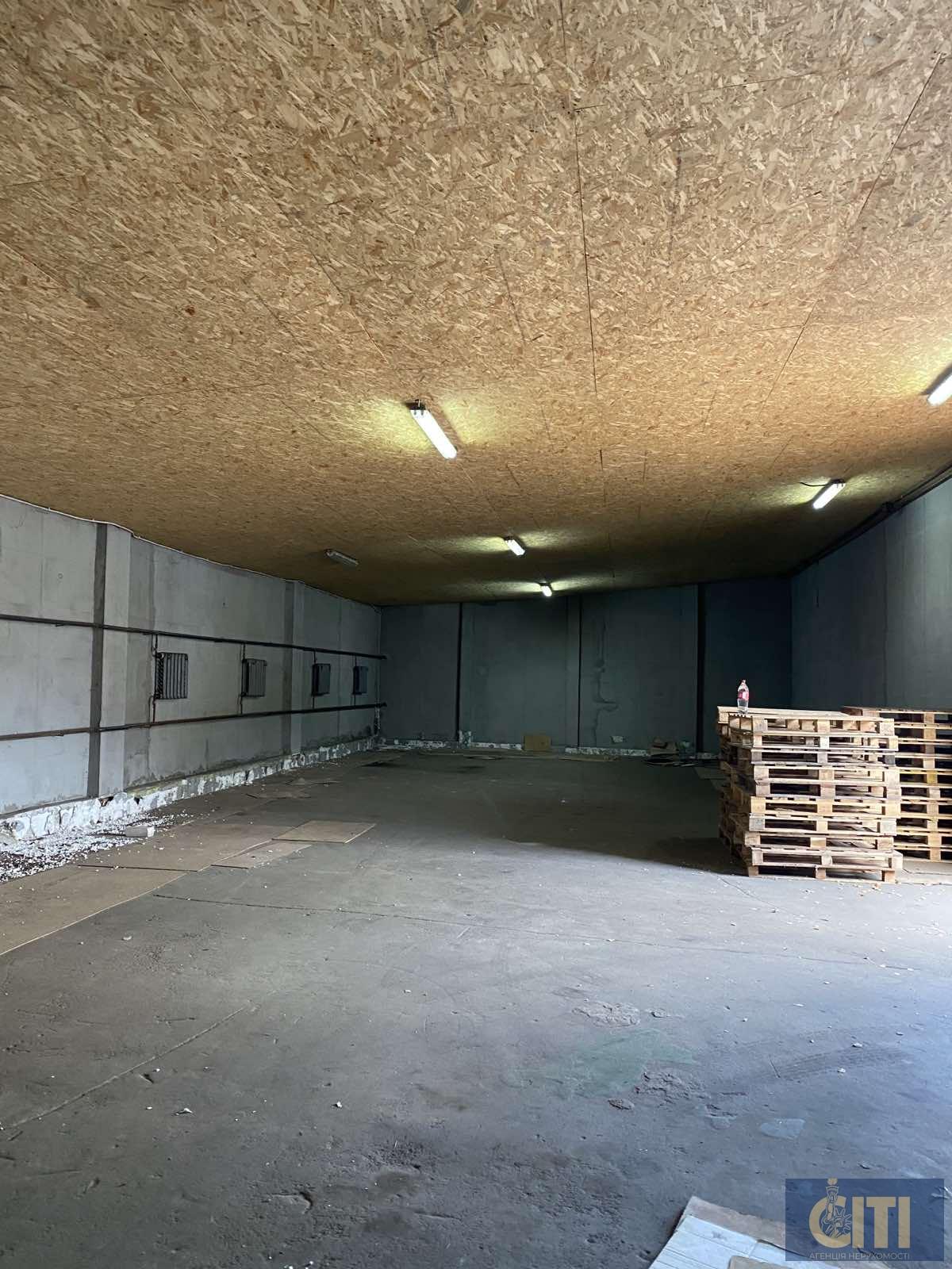 Склад по вул.Баранова, 240 м2