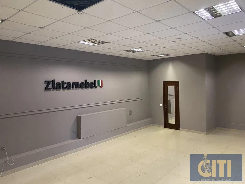 Приміщення магазину в центрі, 87 кв.м.