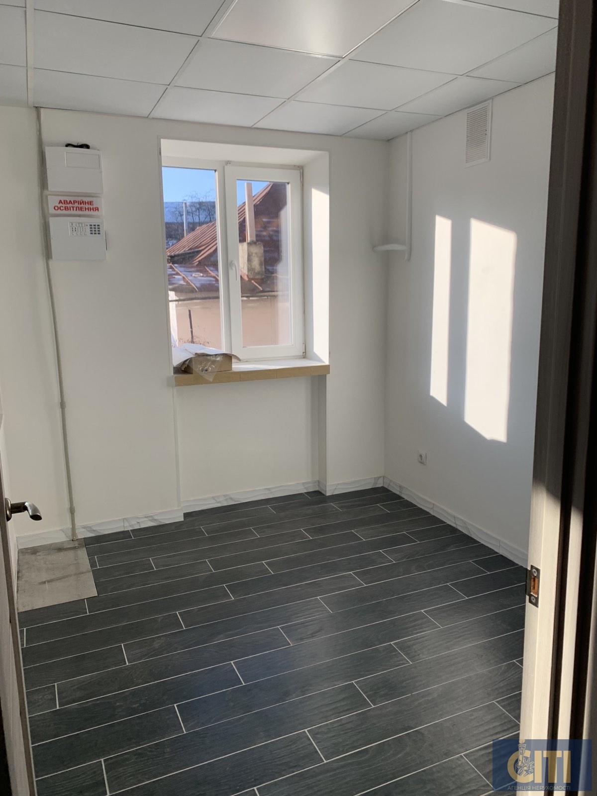 Продаж: Магазин вул. Хлібна, 55 м2