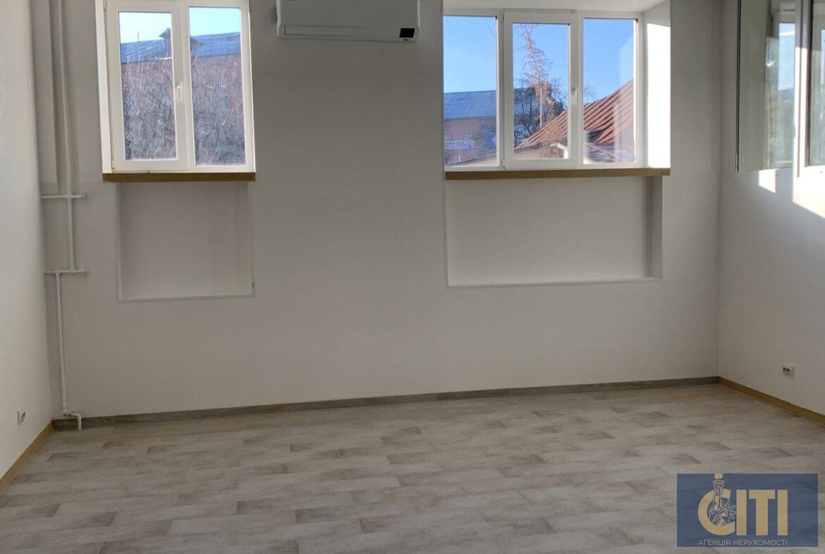 Продаж: Магазин вул. Хлібна, 55 м2