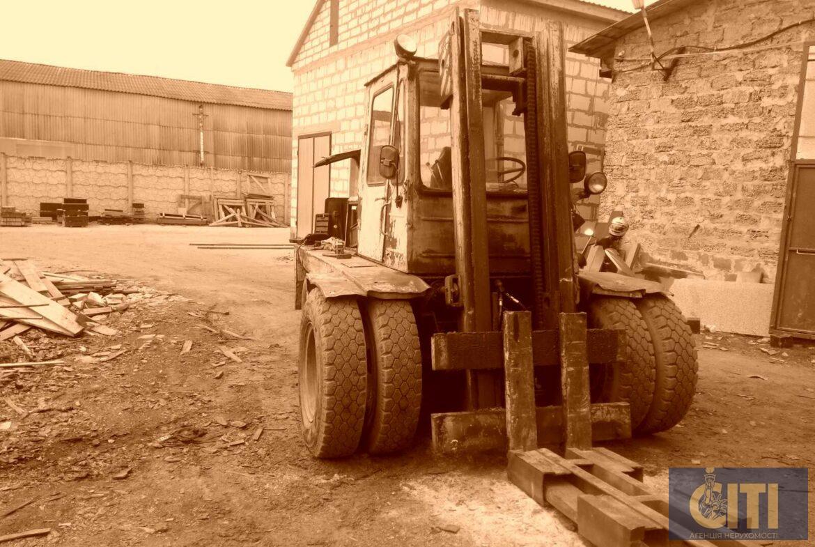 Цех з обробки граніту та природного каменю в Коростишеві