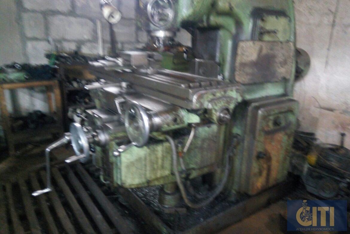 Цех з обробки граніту та природного каменю в Коростишеві