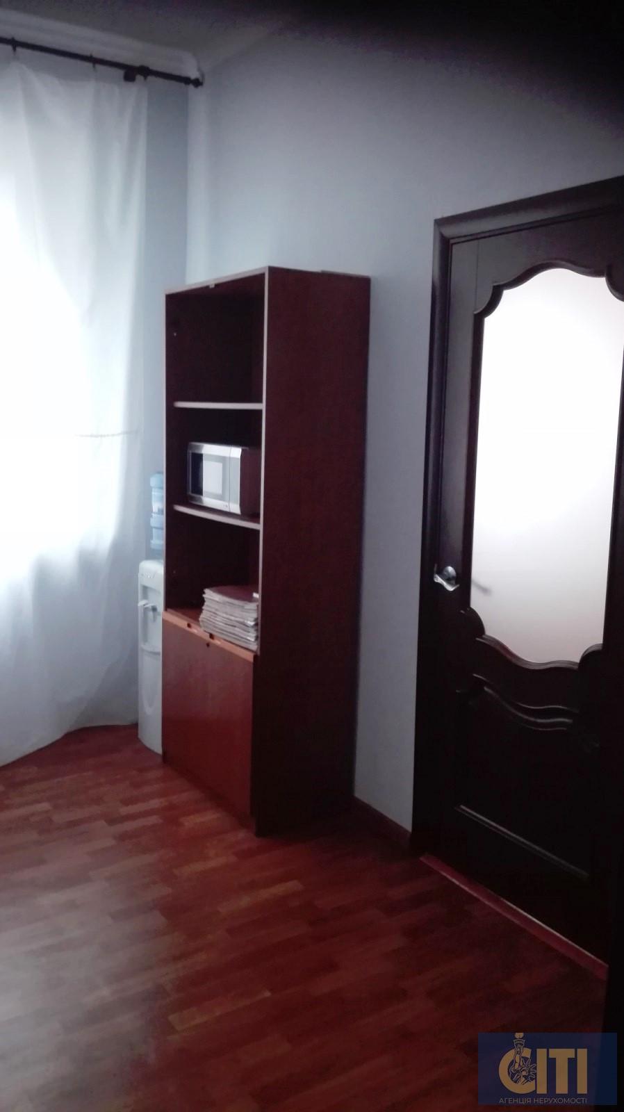 657rdtbcfgjyuj Цілісний комплекс у промисловій зоні Житомира. вул. Сергія Параджанова