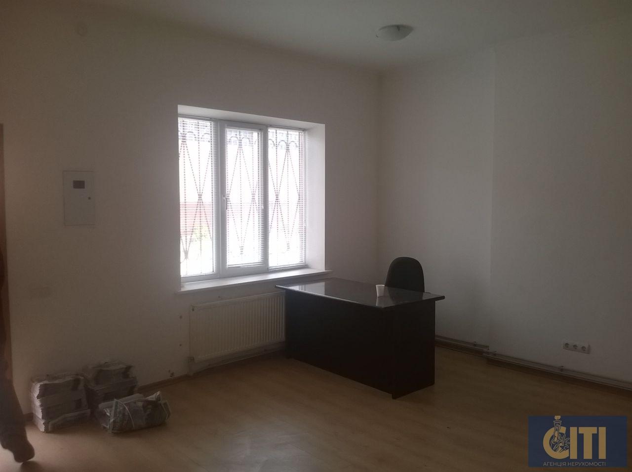 Офісне приміщення в центральній частині міста, 41 м2