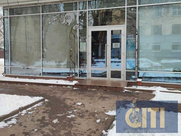 Приміщення (салон краси) у центрі, 140 м2