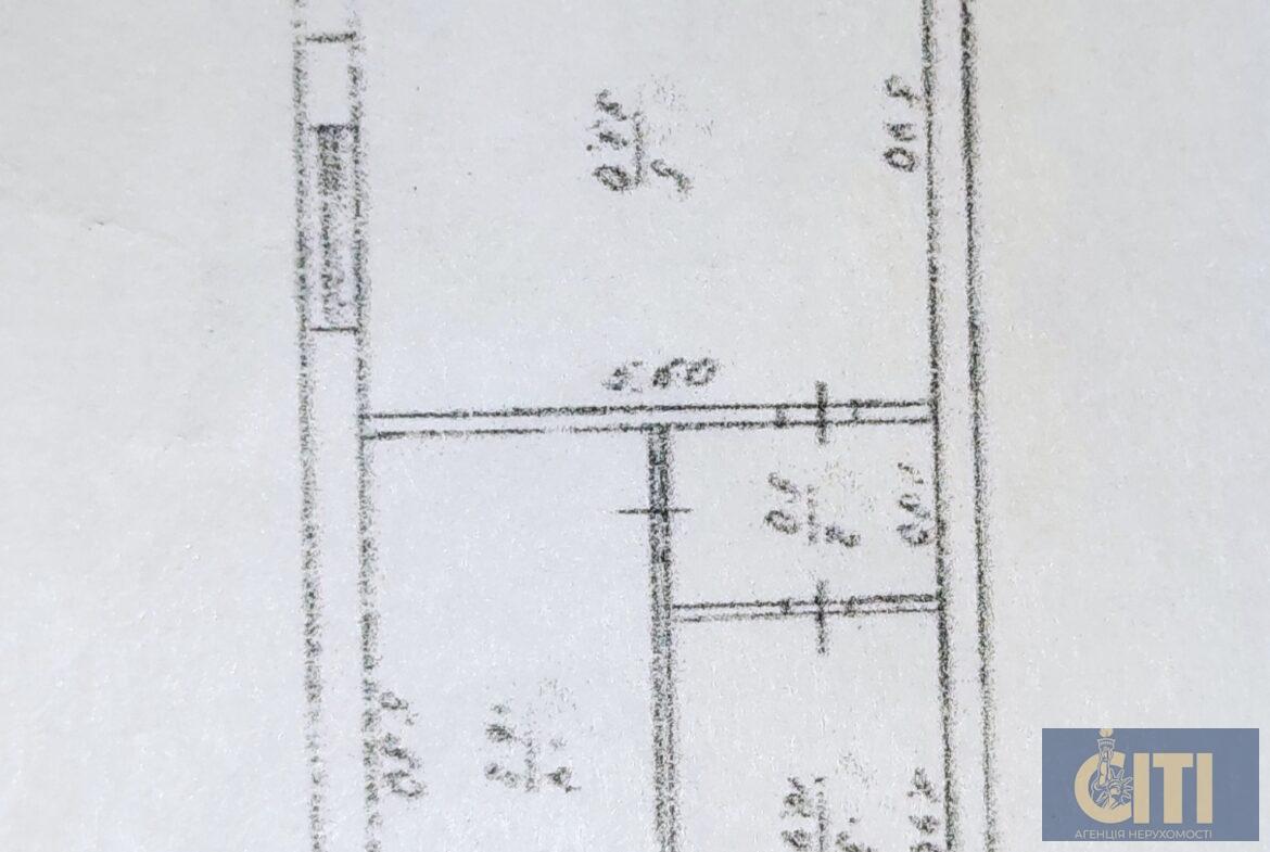 Приміщення під банк, офіс, магазин у самому центрі Житомира, 83 м2