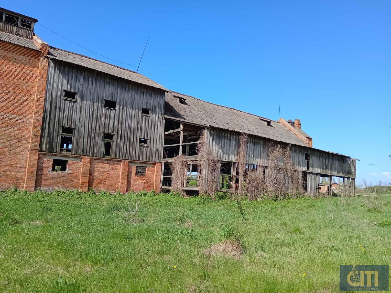 Продам будівлю хмелесушки 1400 кв.м.