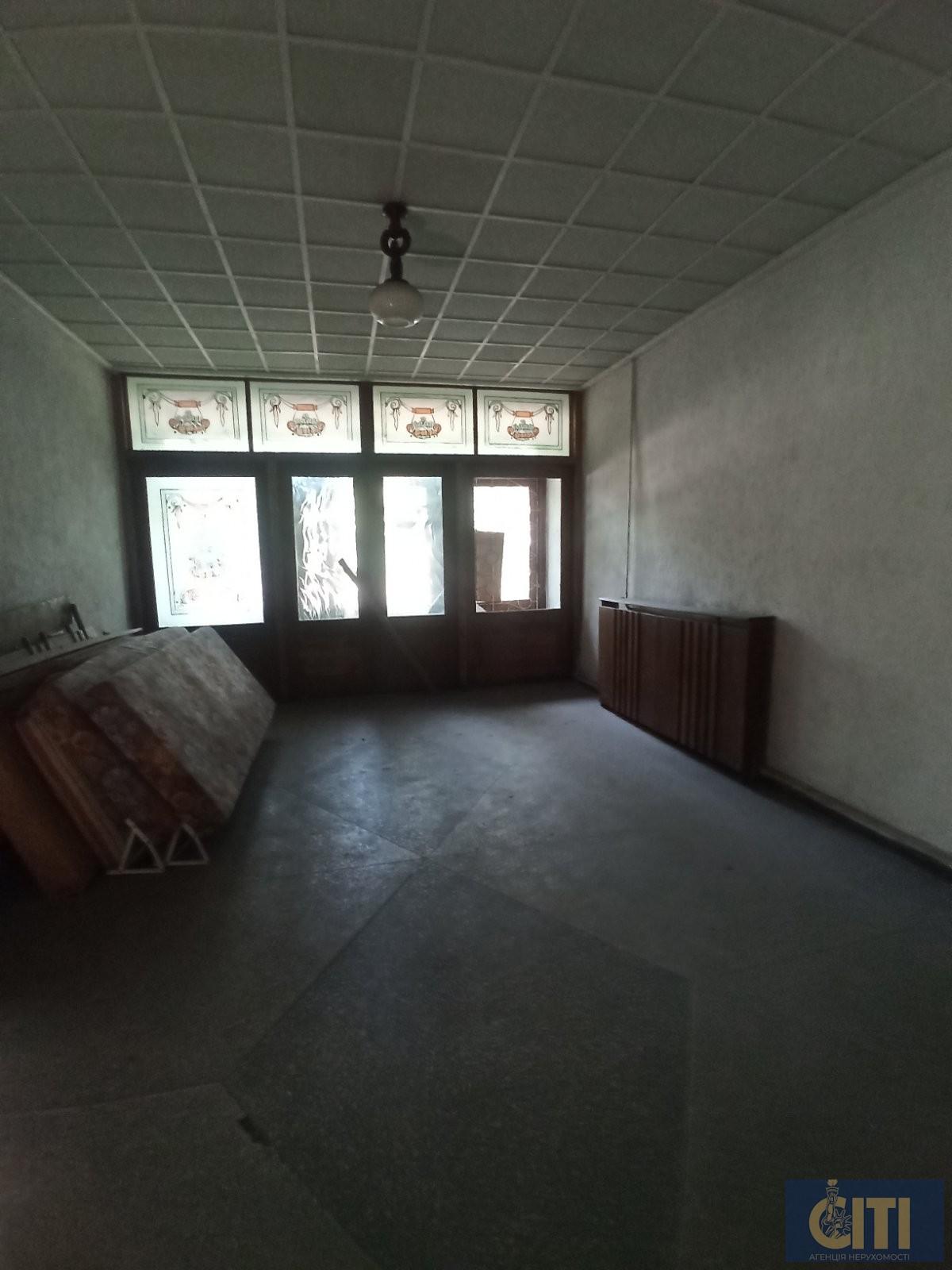 4563256435645745734567346 Майновий комплекс у промисловому районі м. Житомира, загальна площа 2100 кв.м.